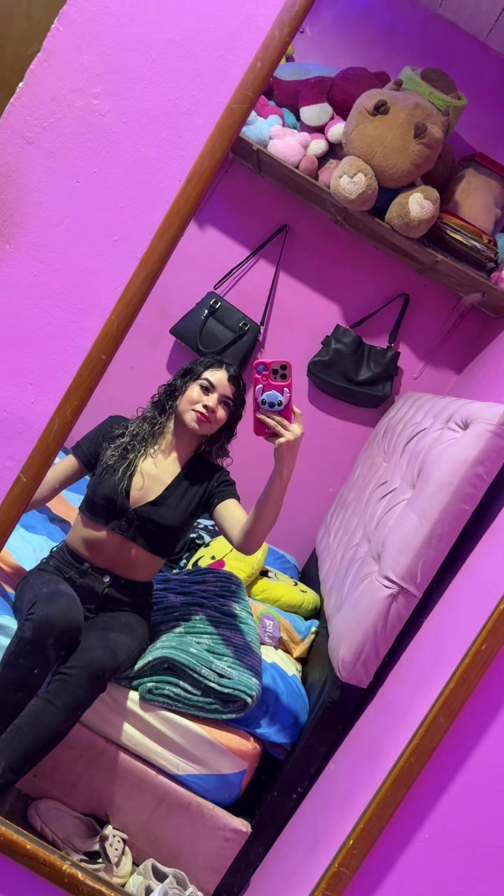 @👸🏻🖤!