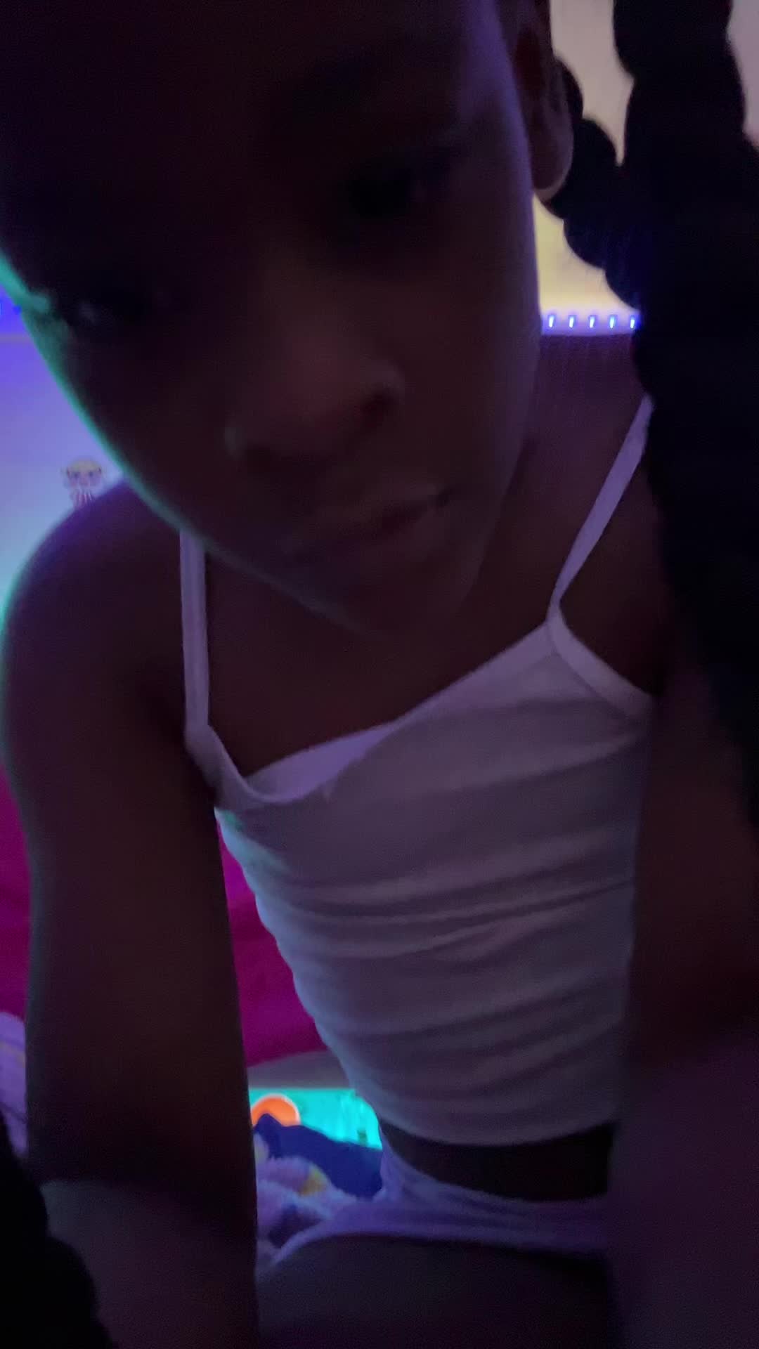 @Therissa_baby