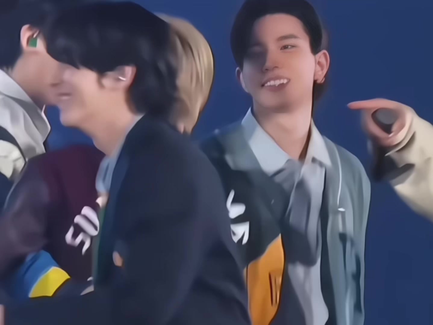 @Ꮪ𝗨𝝢𝗢𝗢🦊