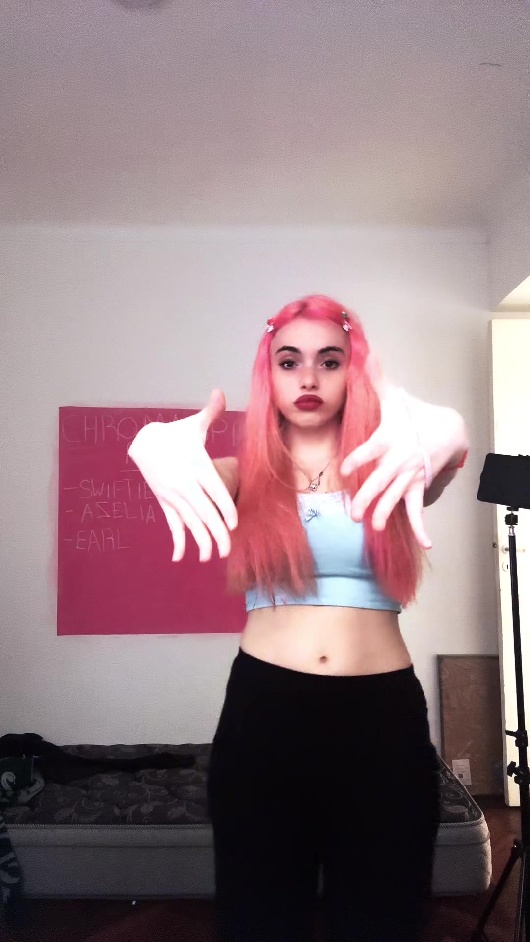 @Mai