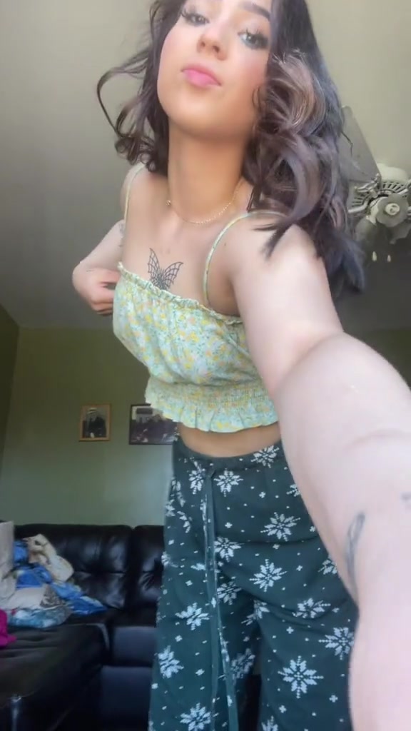 @Bella
