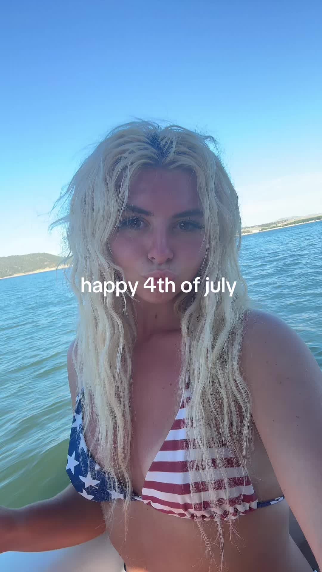 @Valianna Rose