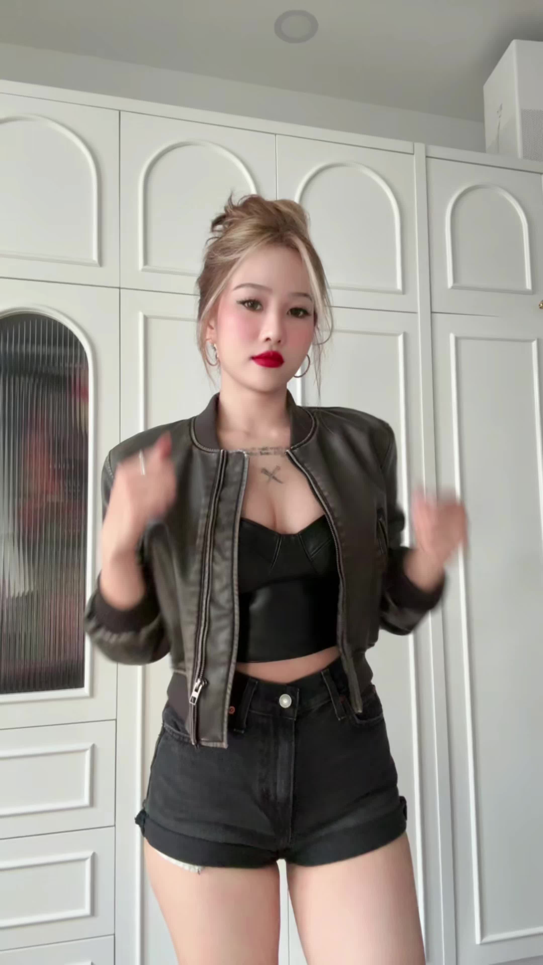 @Lori Nguyễn