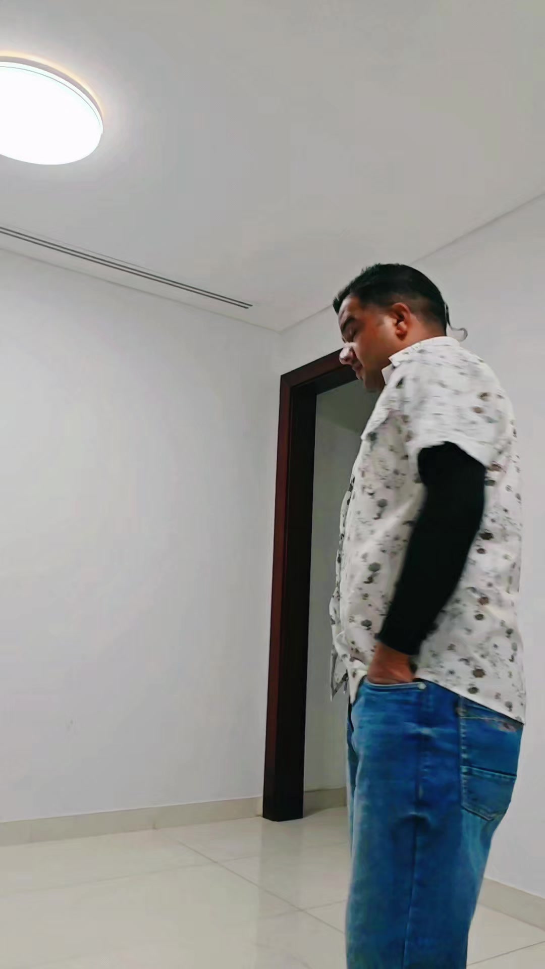 @MR.नवलपुरे 🇳🇵🇦🇪