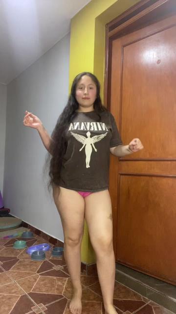 @camilareyeslara