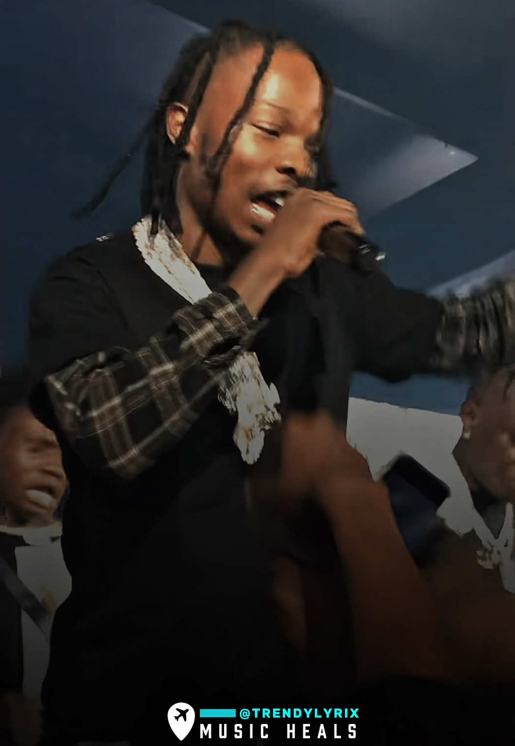 @𝗧𝗿𝗲𝗻𝗱𝘆𝗟𝘆𝗿𝗶𝘅♬✈︎