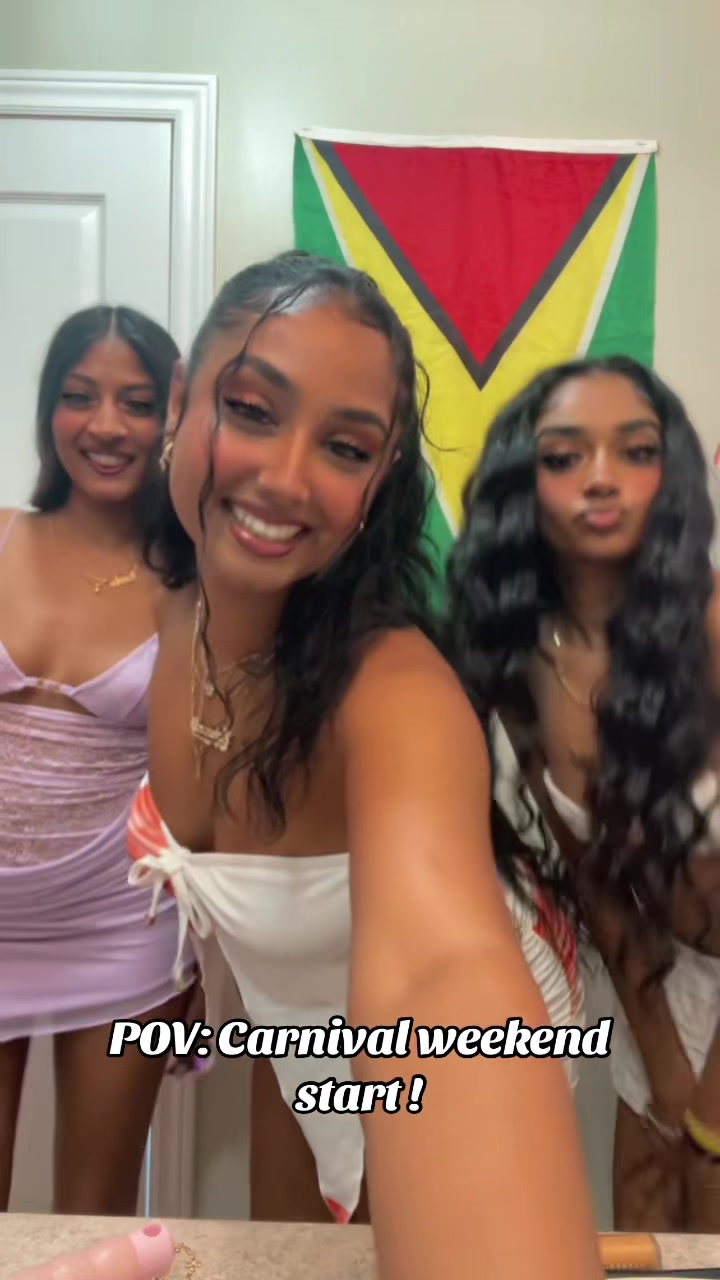 @Eshaana 🖤