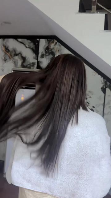 @nargisofficial129