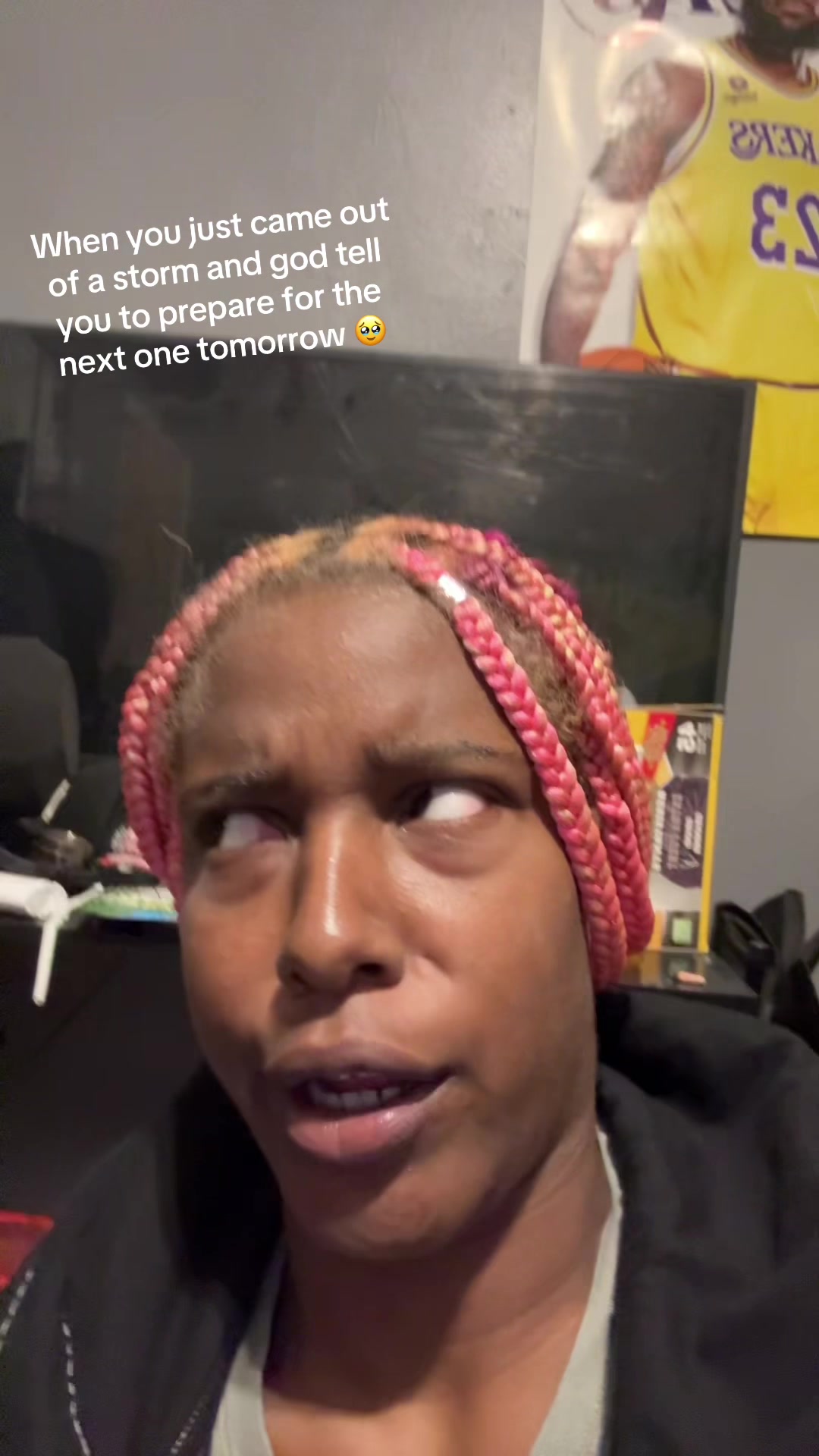@UnhingedQueen👩🏾&zwj;🎤👑
