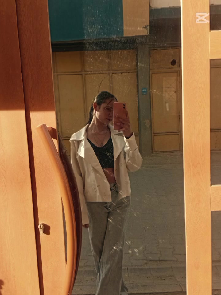 @Cemre_pasa