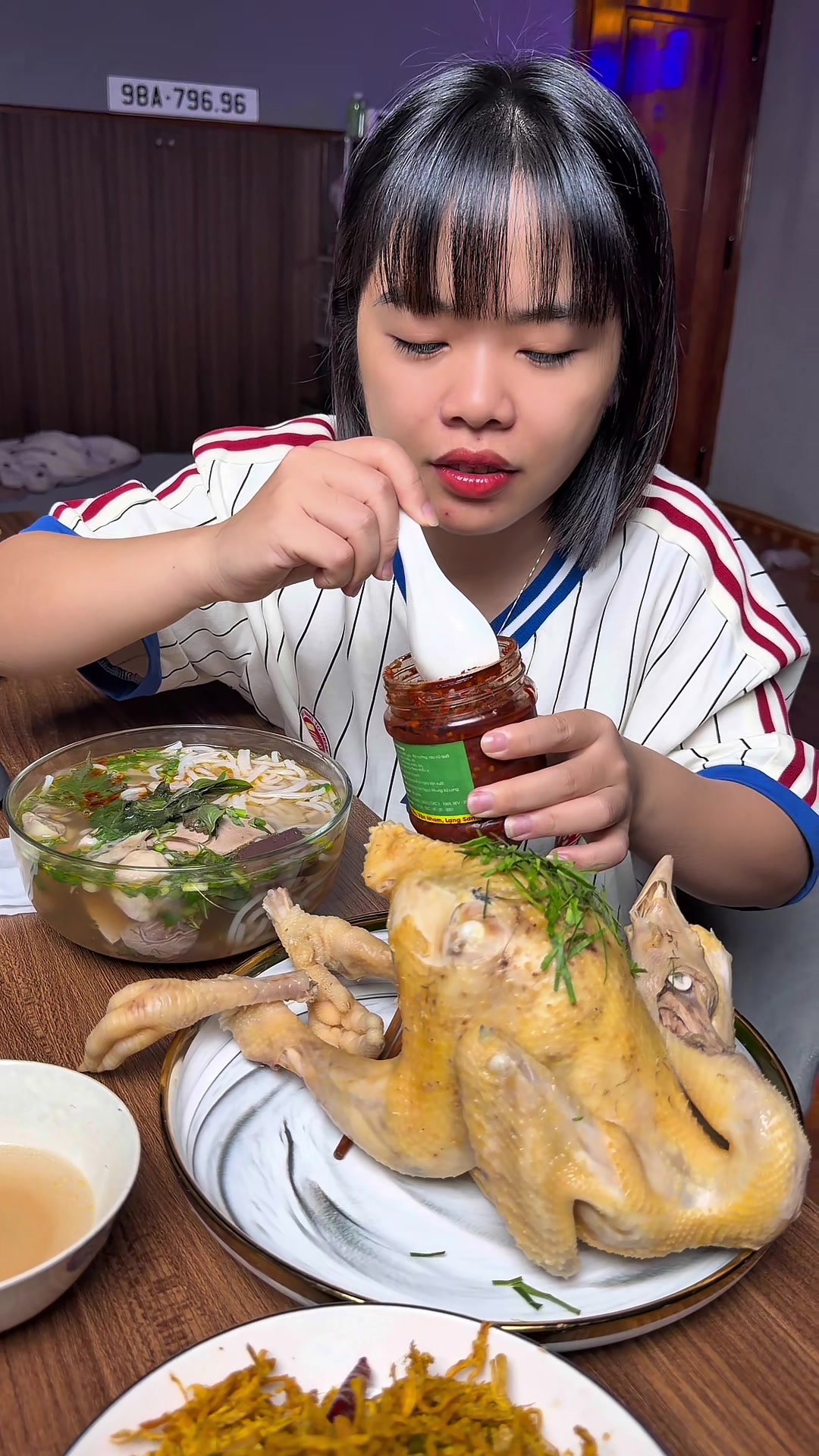 @Nguyễn Văn Hậu (Hậu Troll)