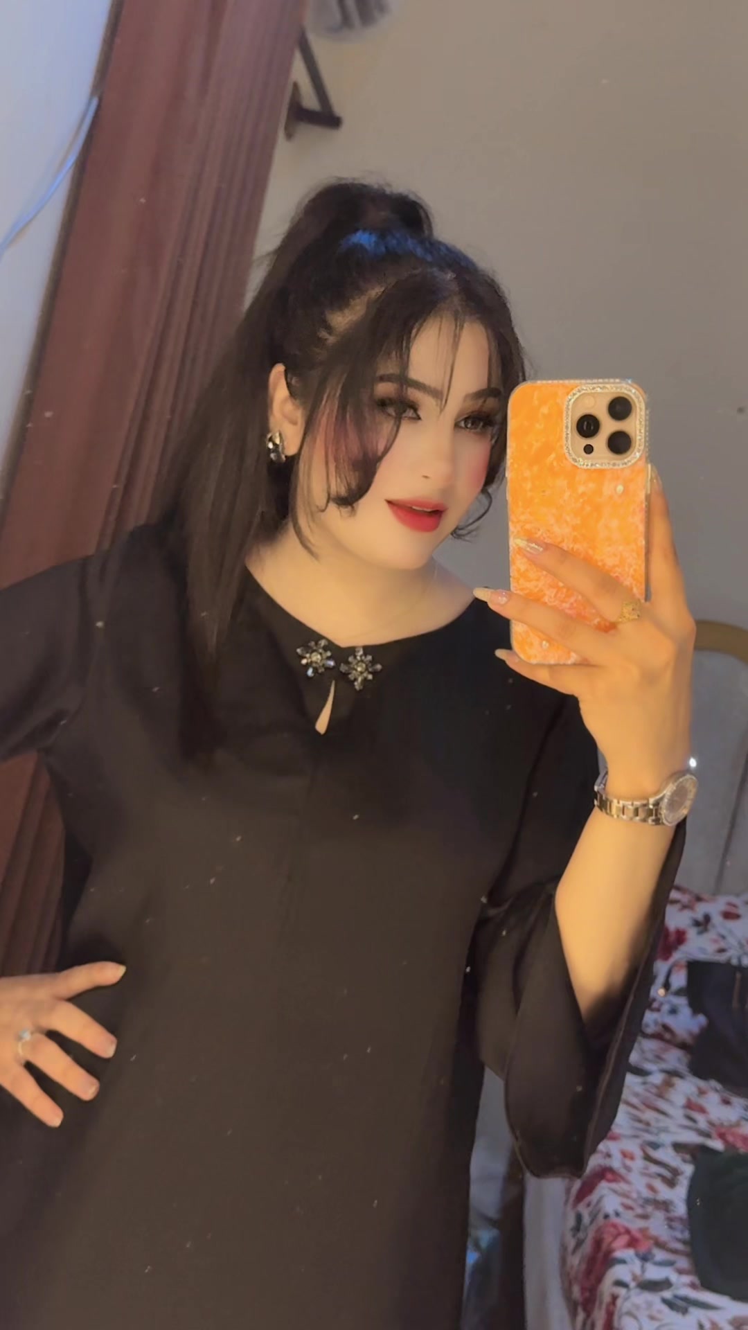 @🎤 𝓣𝓻𝓮𝓷𝓭𝔂 𝓖𝓲𝓻𝓵 🎤