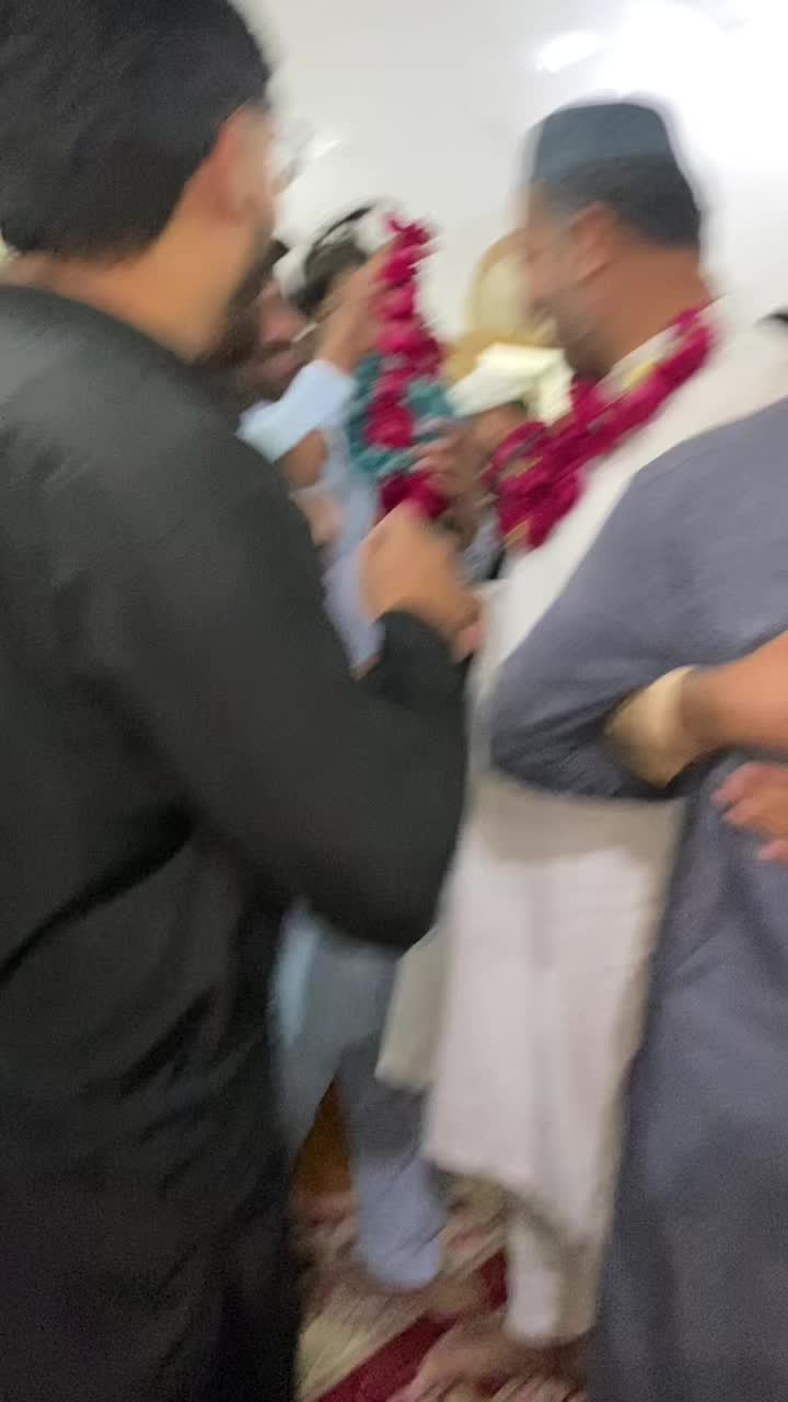 @MEحRAN MAلIK🔥