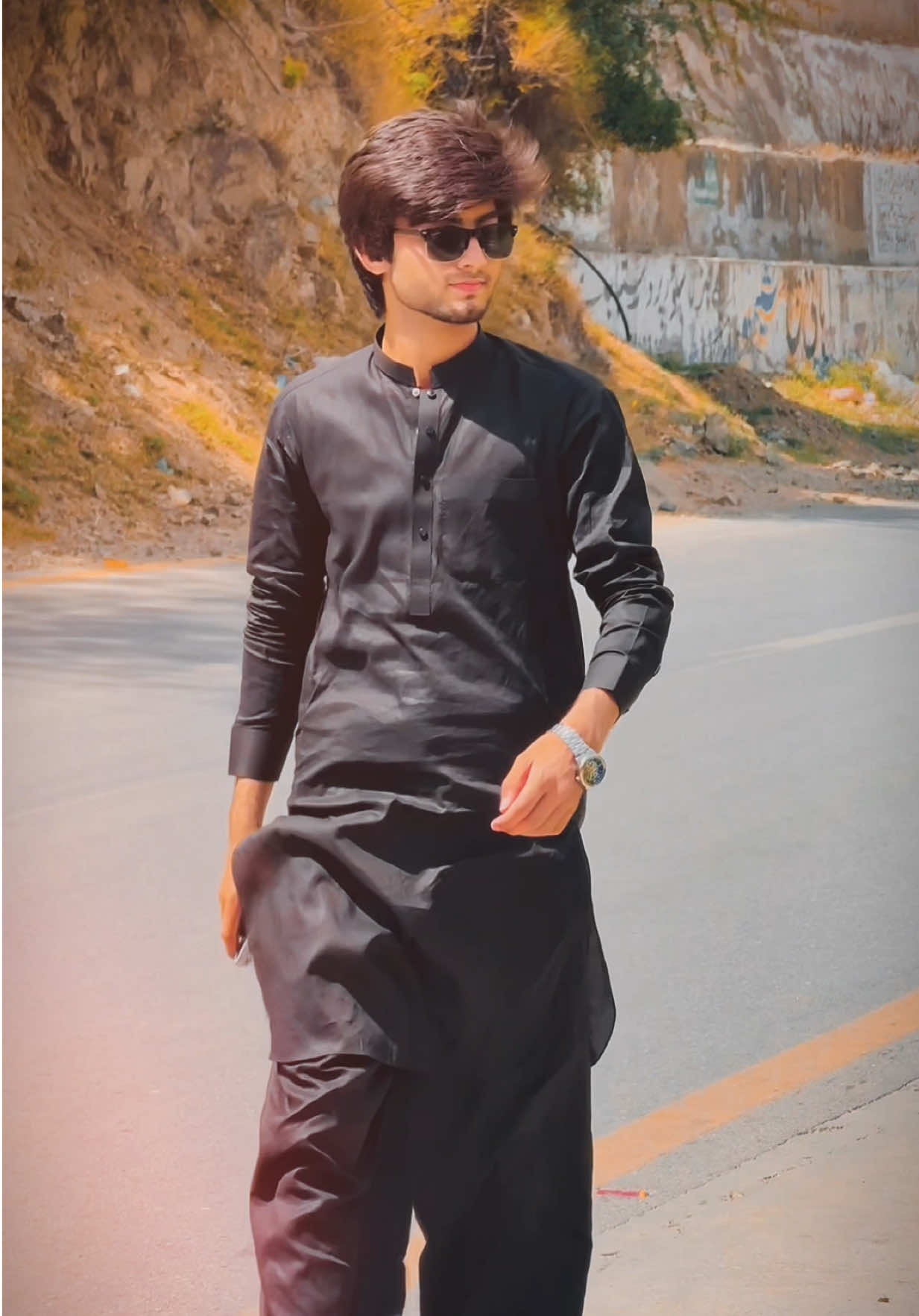 @Shahid_loyal2