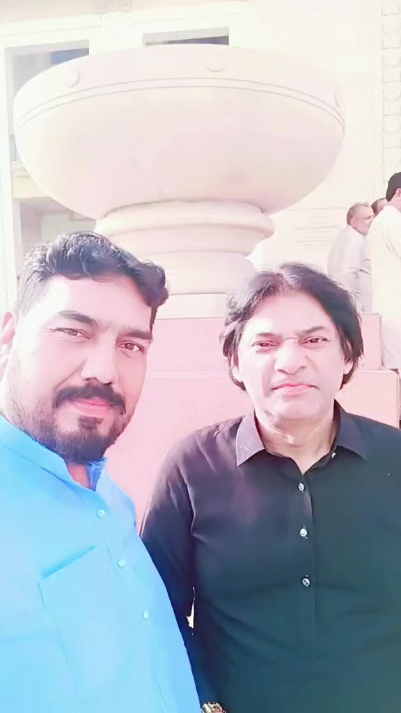 @Zaheer Farooqi