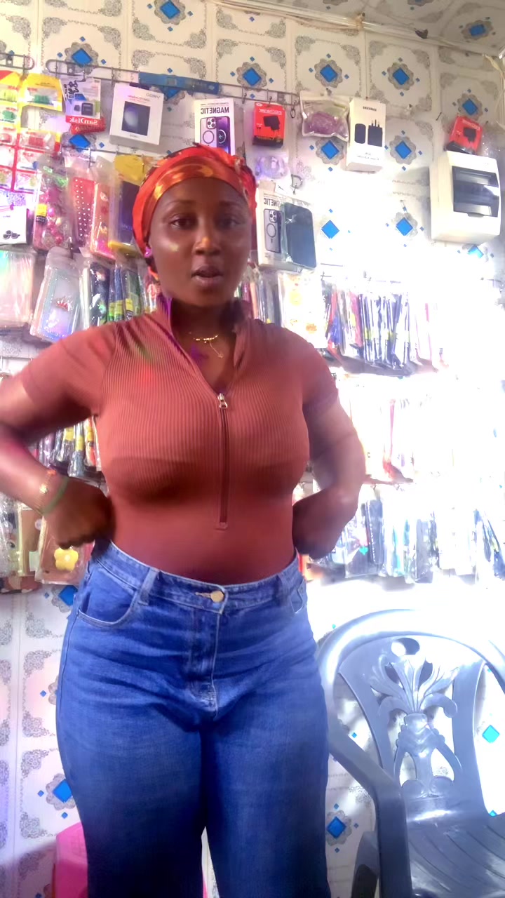 @🎀Dat gal Äřķøşüäħ 🎀🛍️
