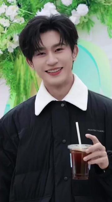 @𝑵𝒐𝒃𝒊 𝑵𝒐𝒃𝒊罗比塔