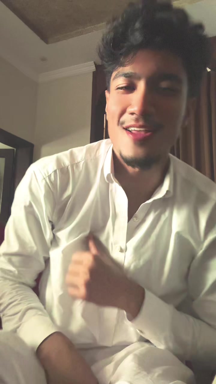 @𝐌𝐞𝐞𝐫𝐚𝐧🕊️