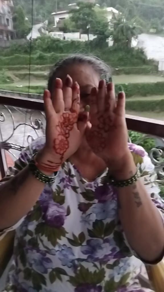 @meera gurung