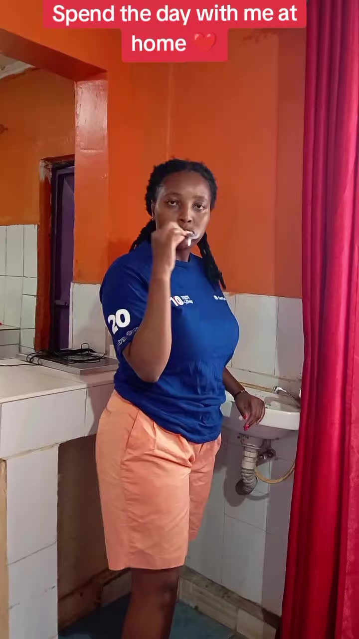 @Charlotte_Mbugua