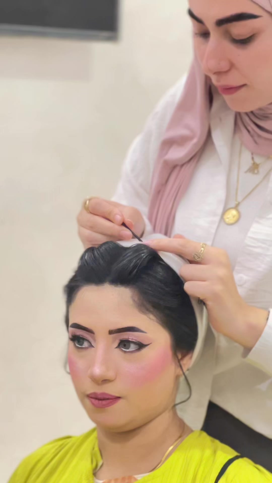 @Mai Maher hair&Veil desiner