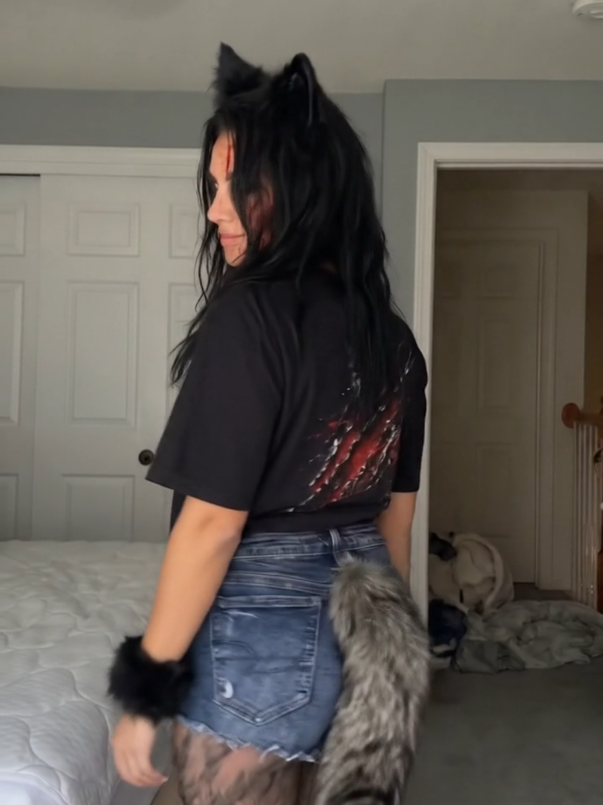 @“Rhea WereBeast”