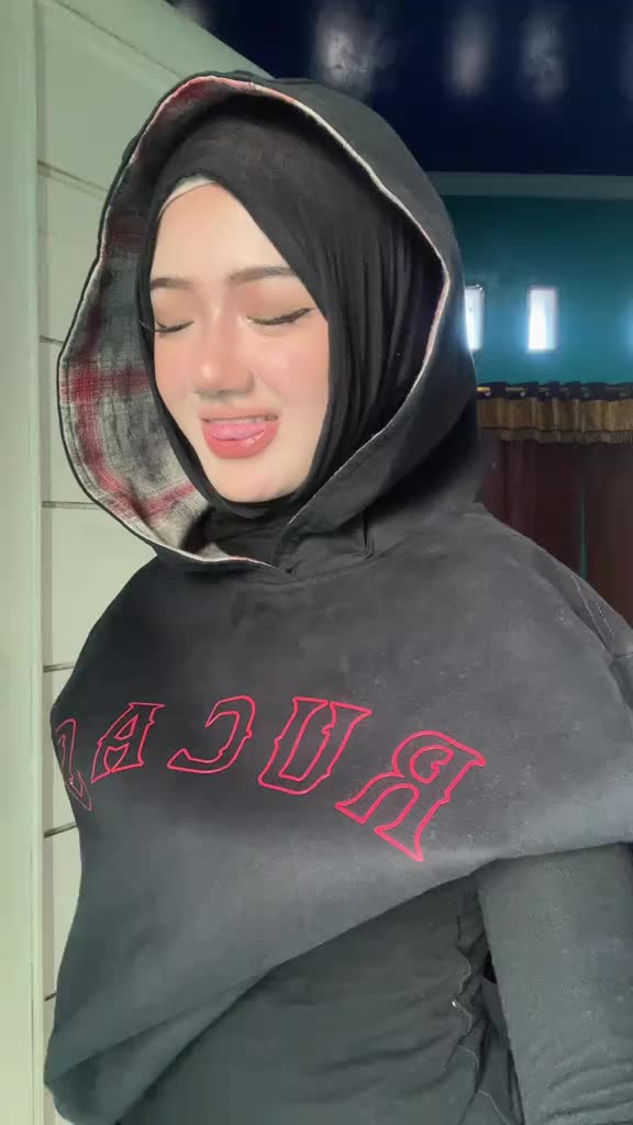 @disaholic_.