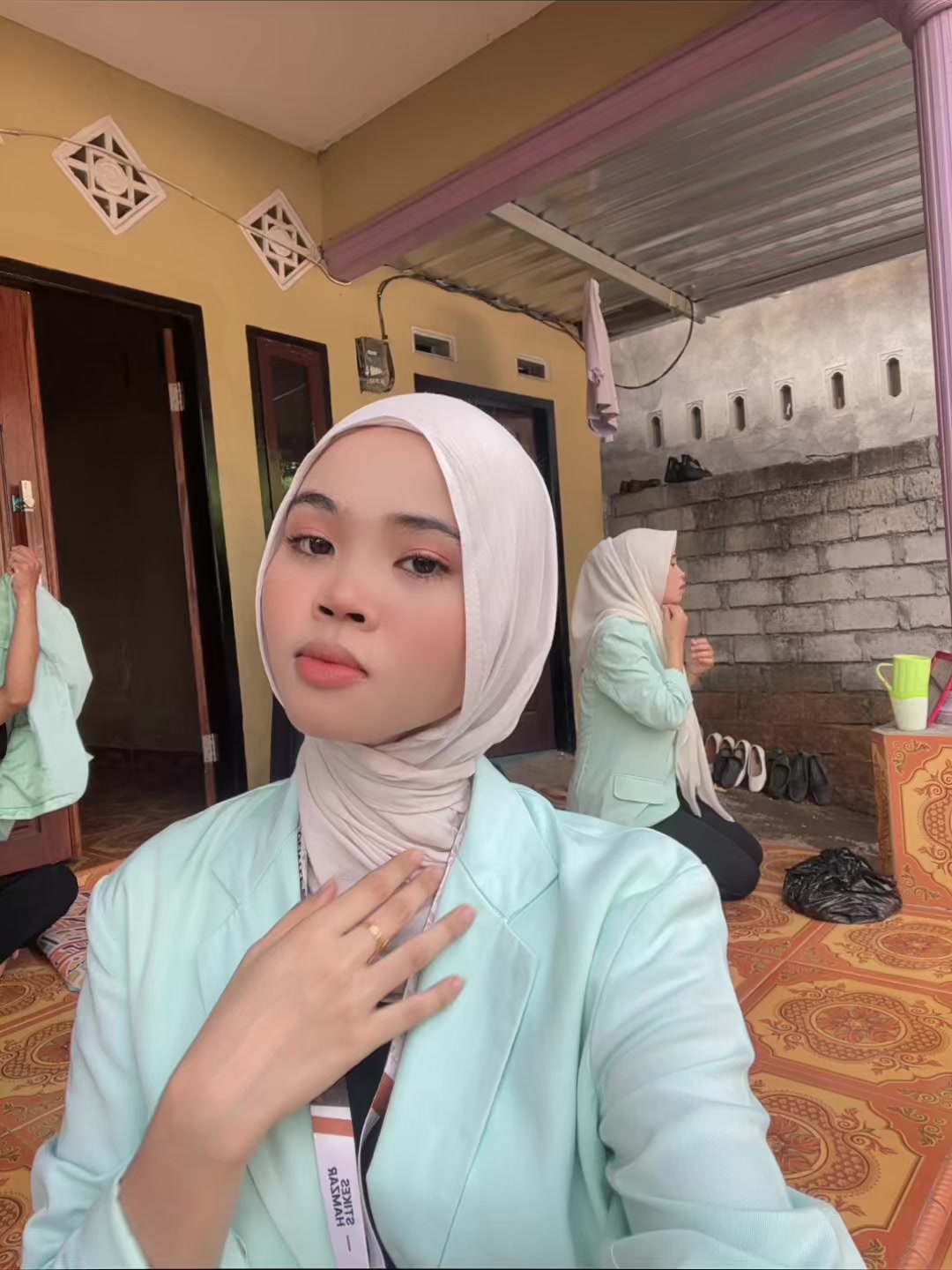 @Febriyy