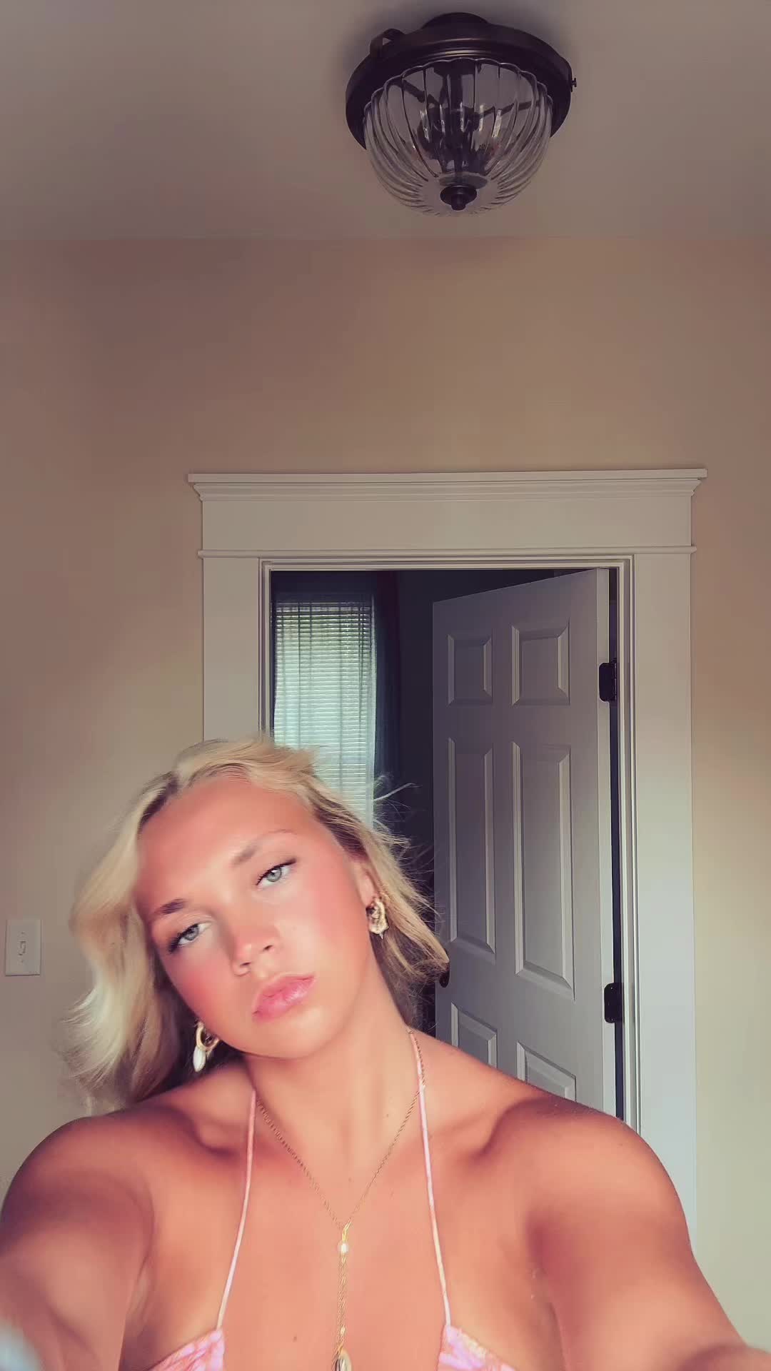 @secretsussybadussy