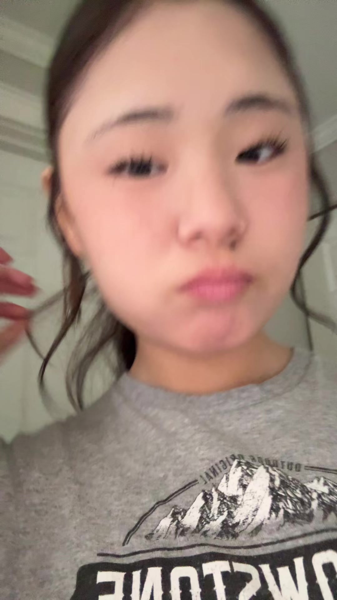 @hlorrka