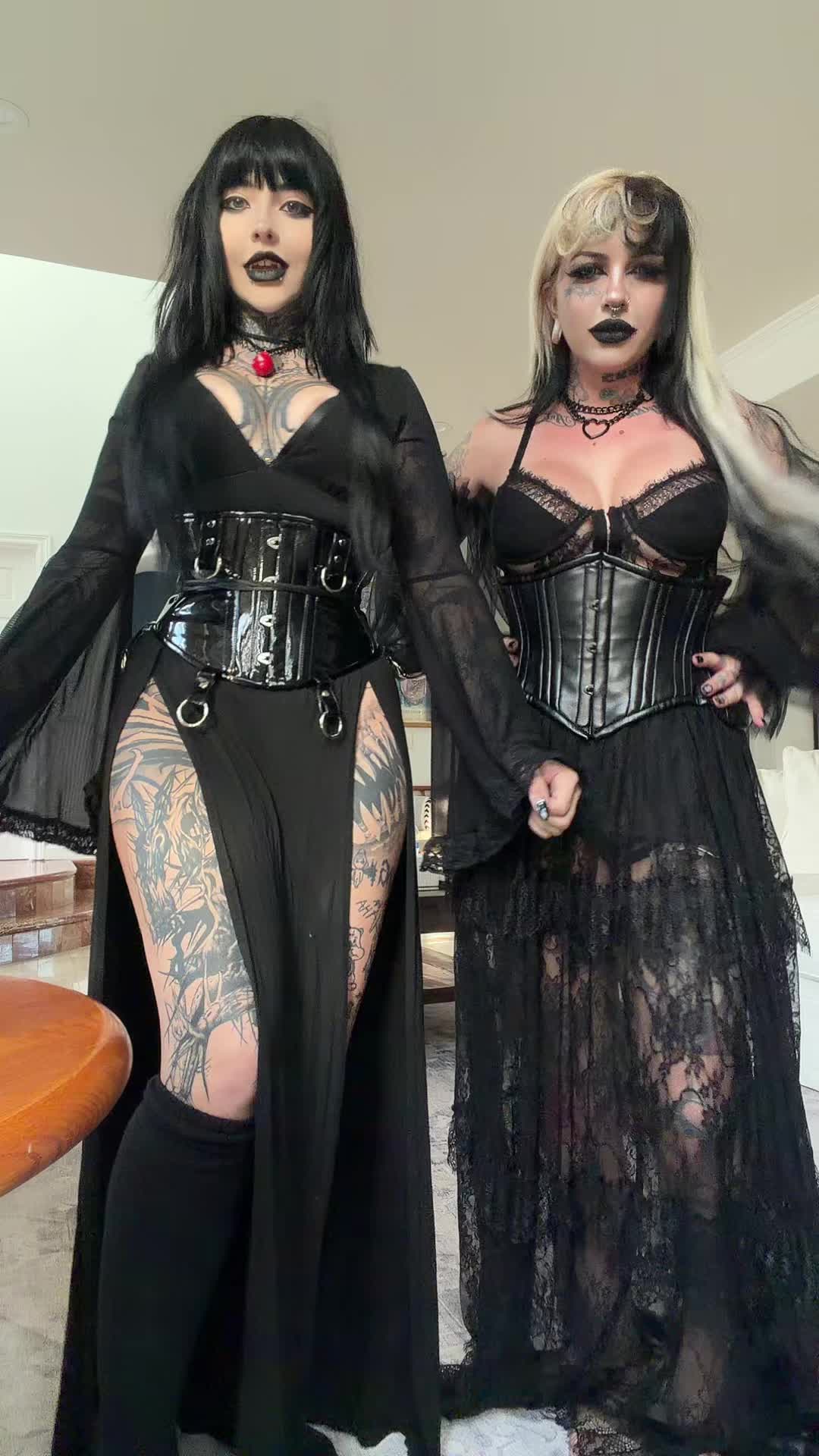 @mothertriplex