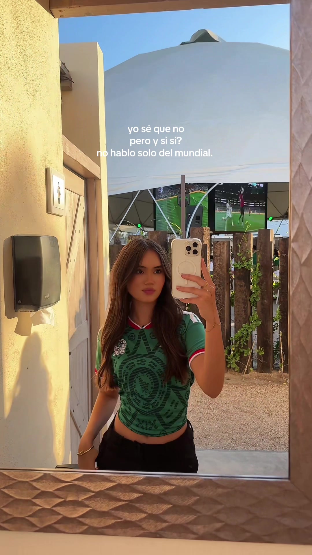 @claudia