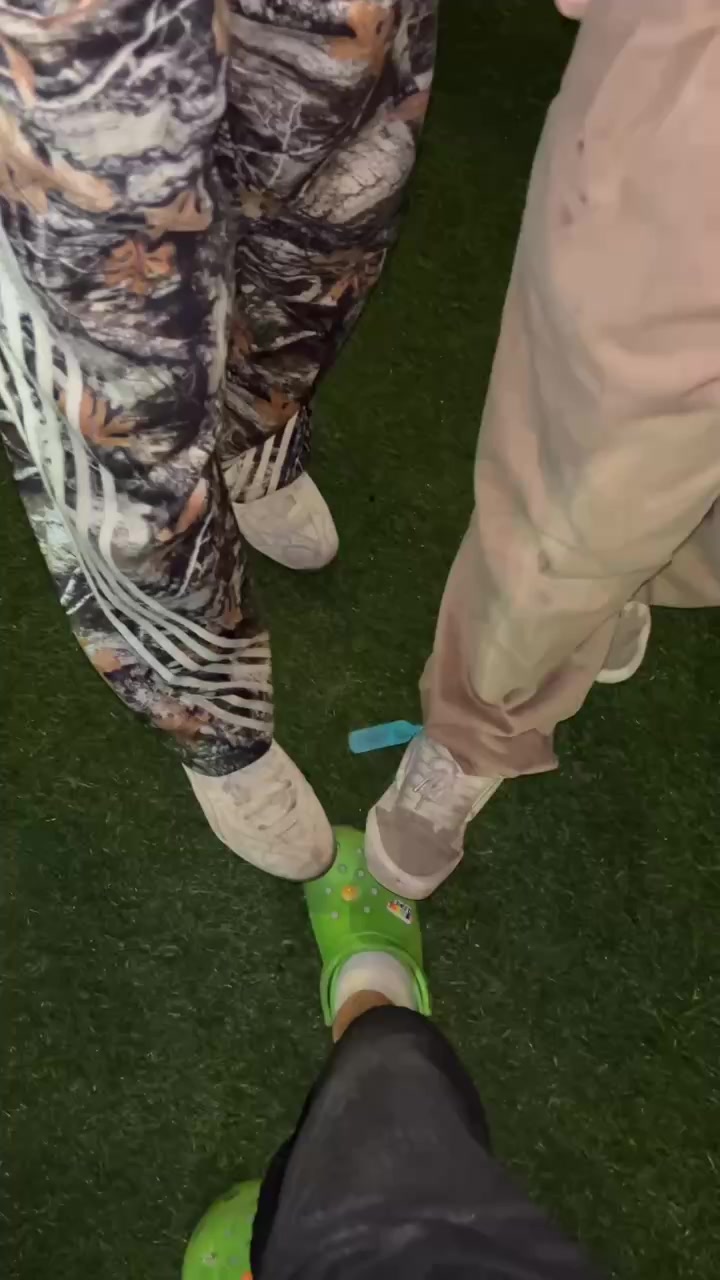 @🦆лиам юговская! ๋࣭ |-/⭑˚˖