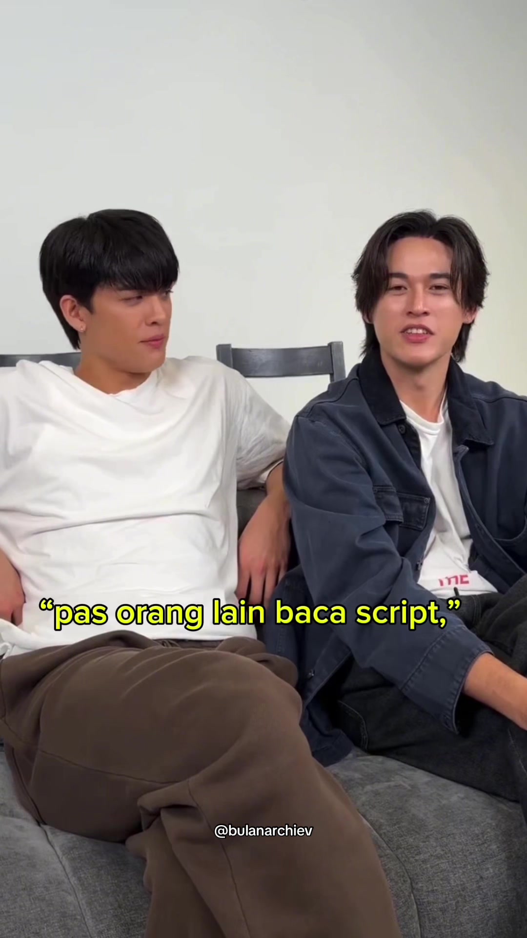 @Bulan.