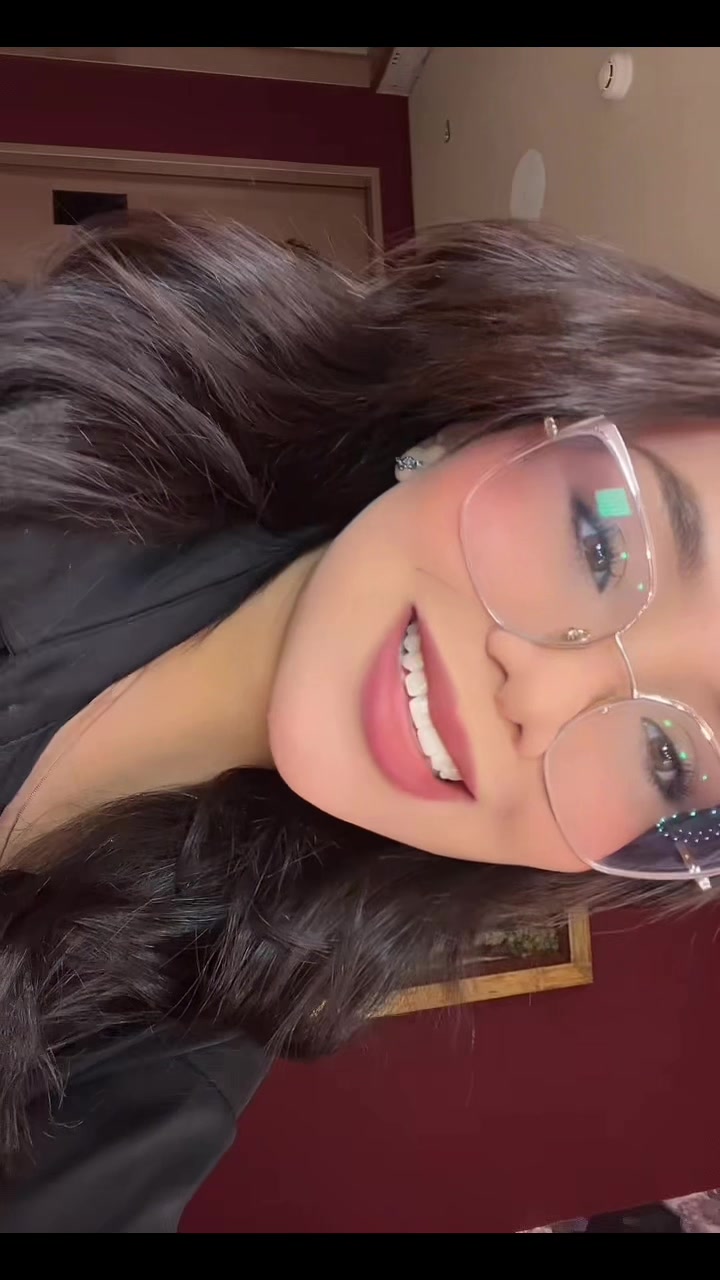 @Bella<3