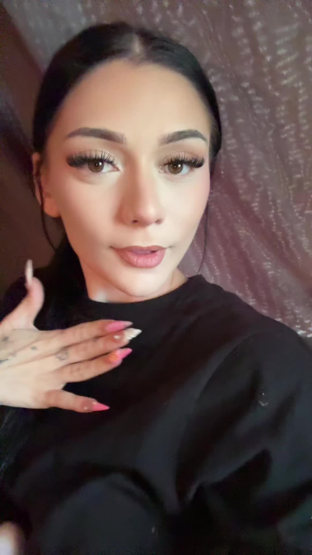 @yurfavoritewhitebih