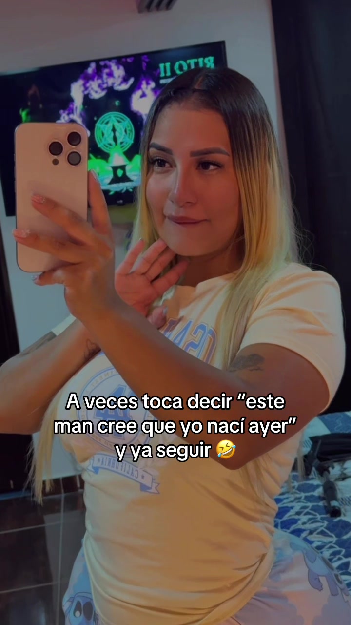 @🐼