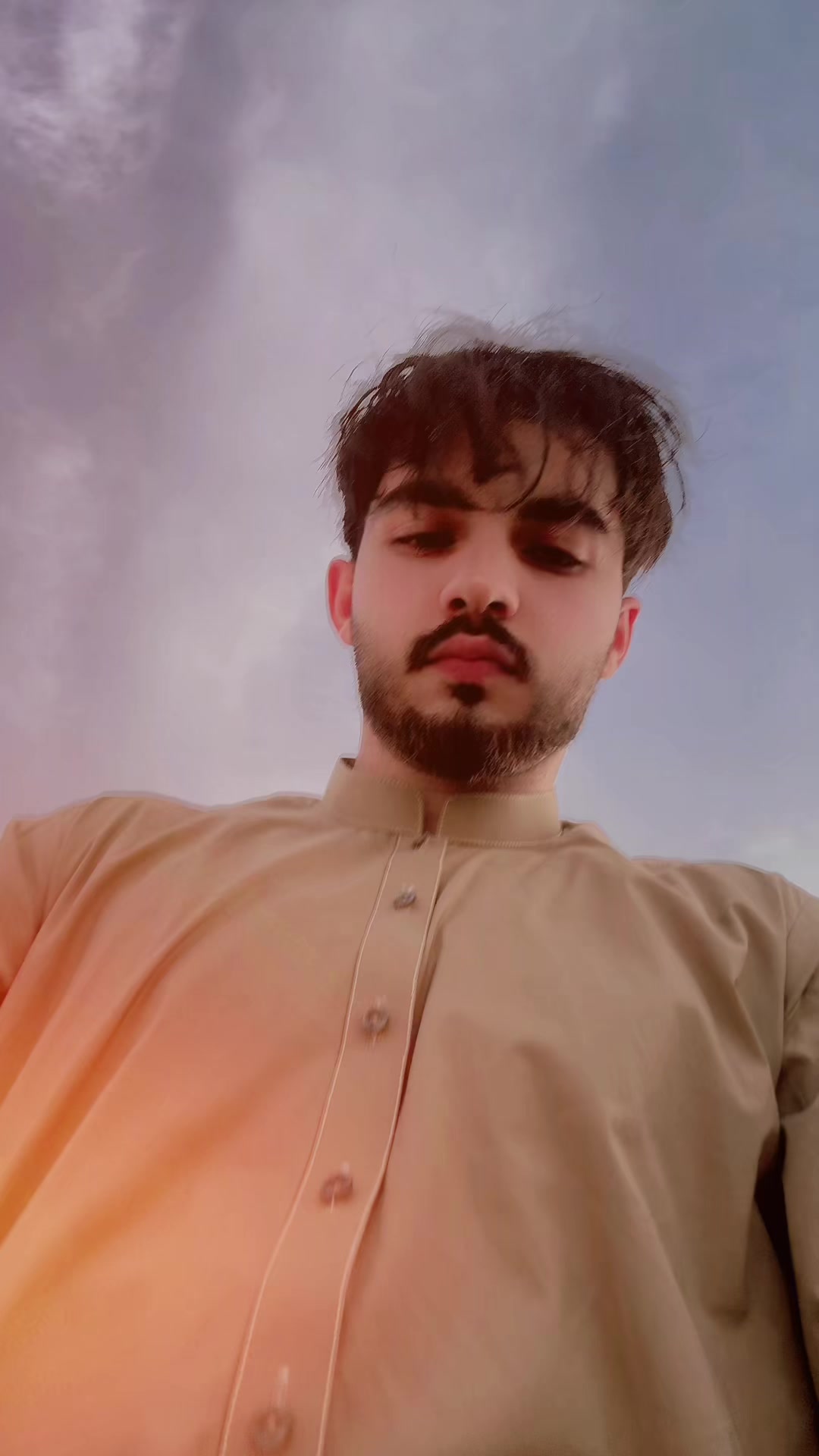 @Aryan khan 🍁🌫️