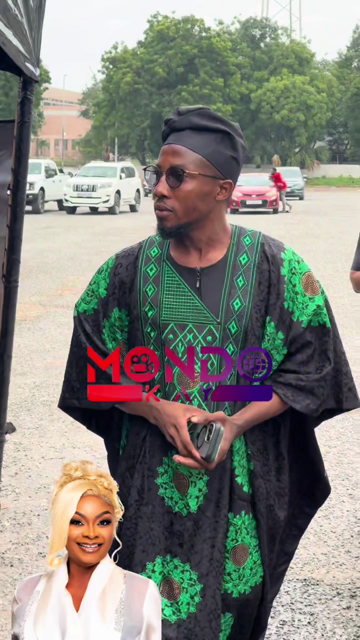 @Mondo Kay Online