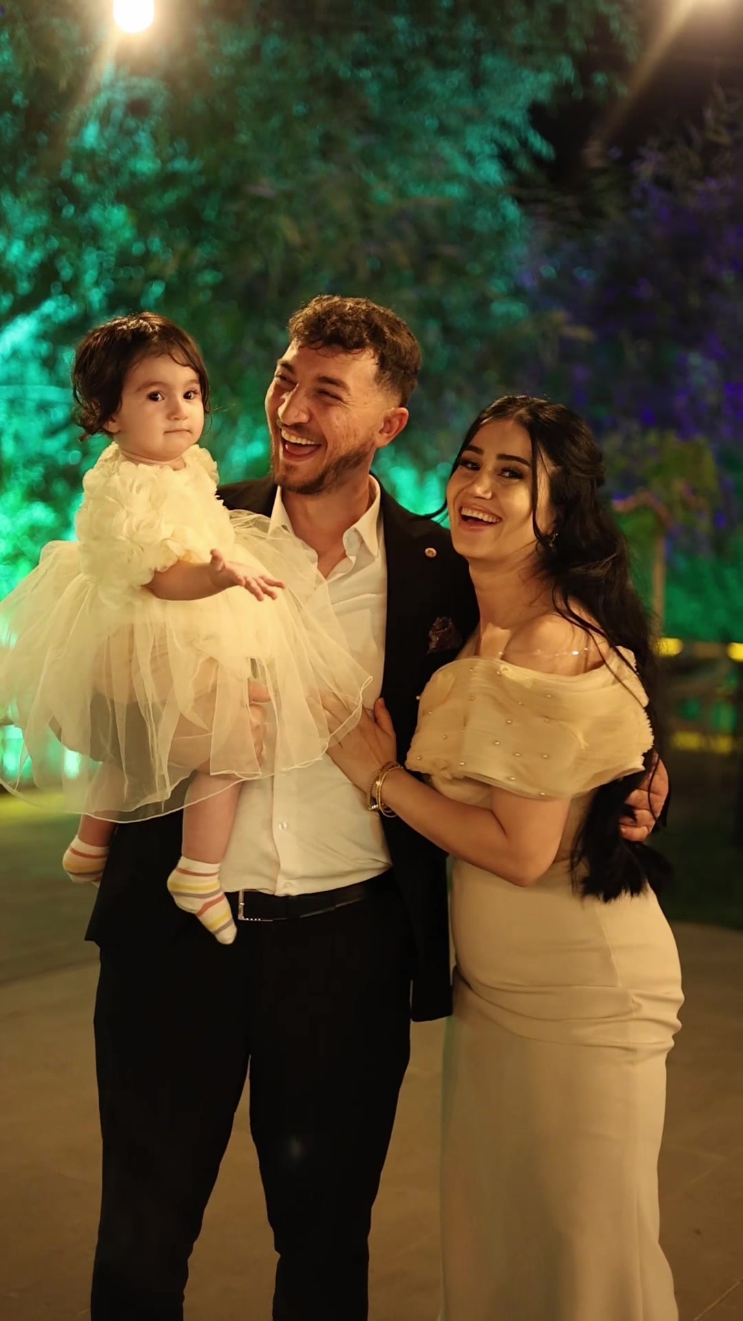@Özge Official