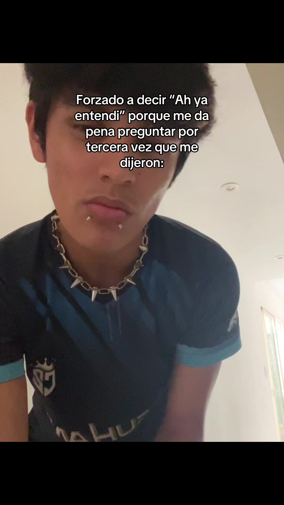 @メ