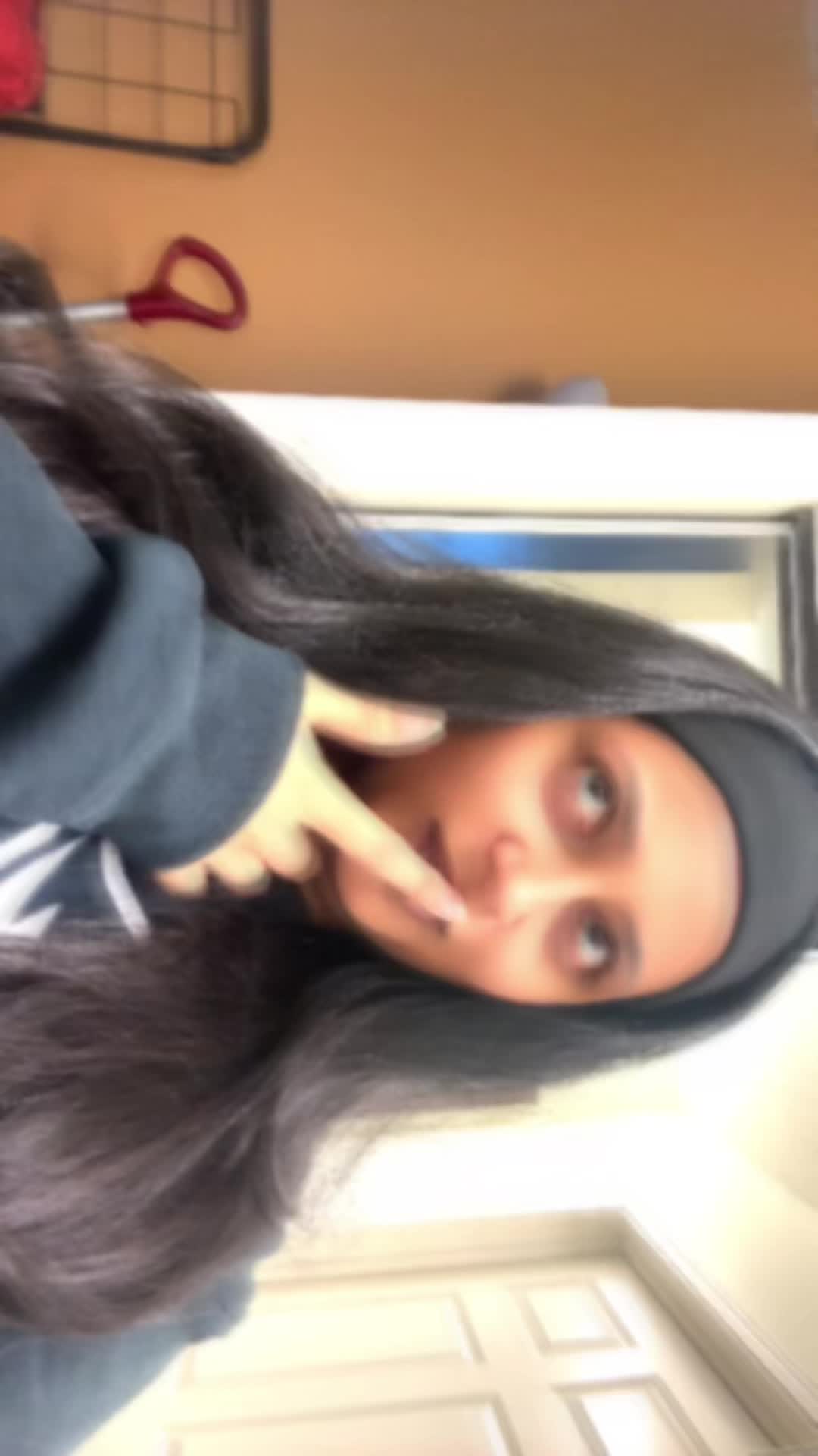 @b4db1tty
