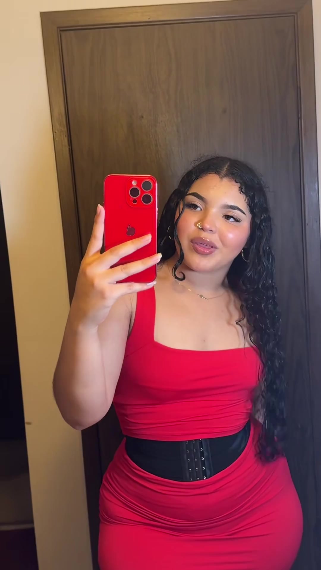 @Elara
