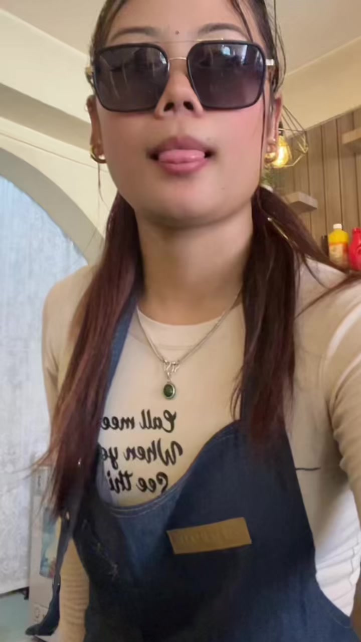 @सलिना 💜🍒