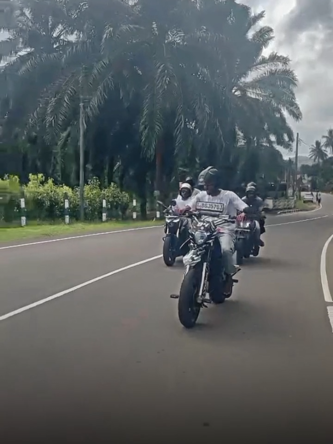 @H_M BIKE's 🐊🔥🖤