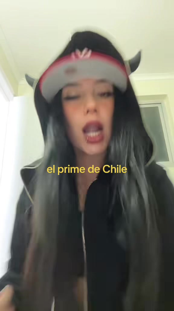 @Littleroyaal