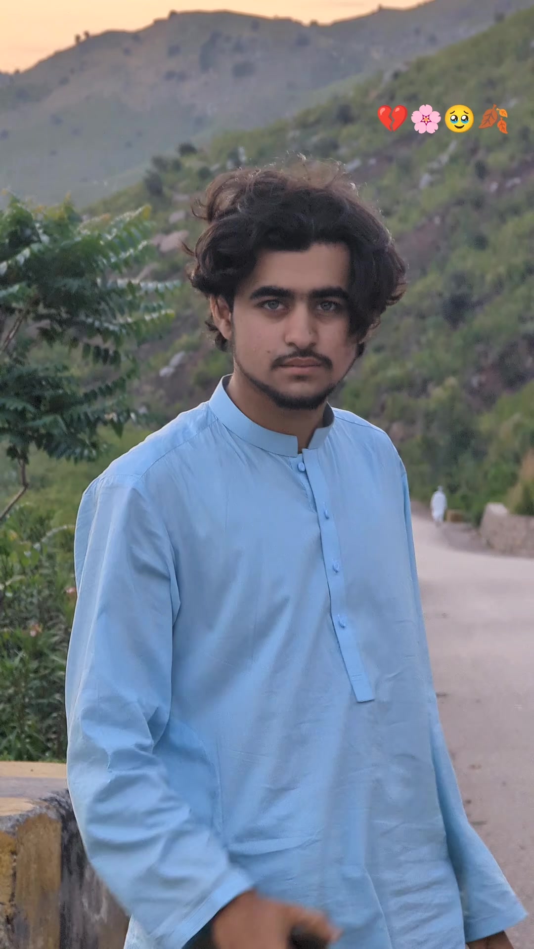 @✨️عمر آفریدی 🍂