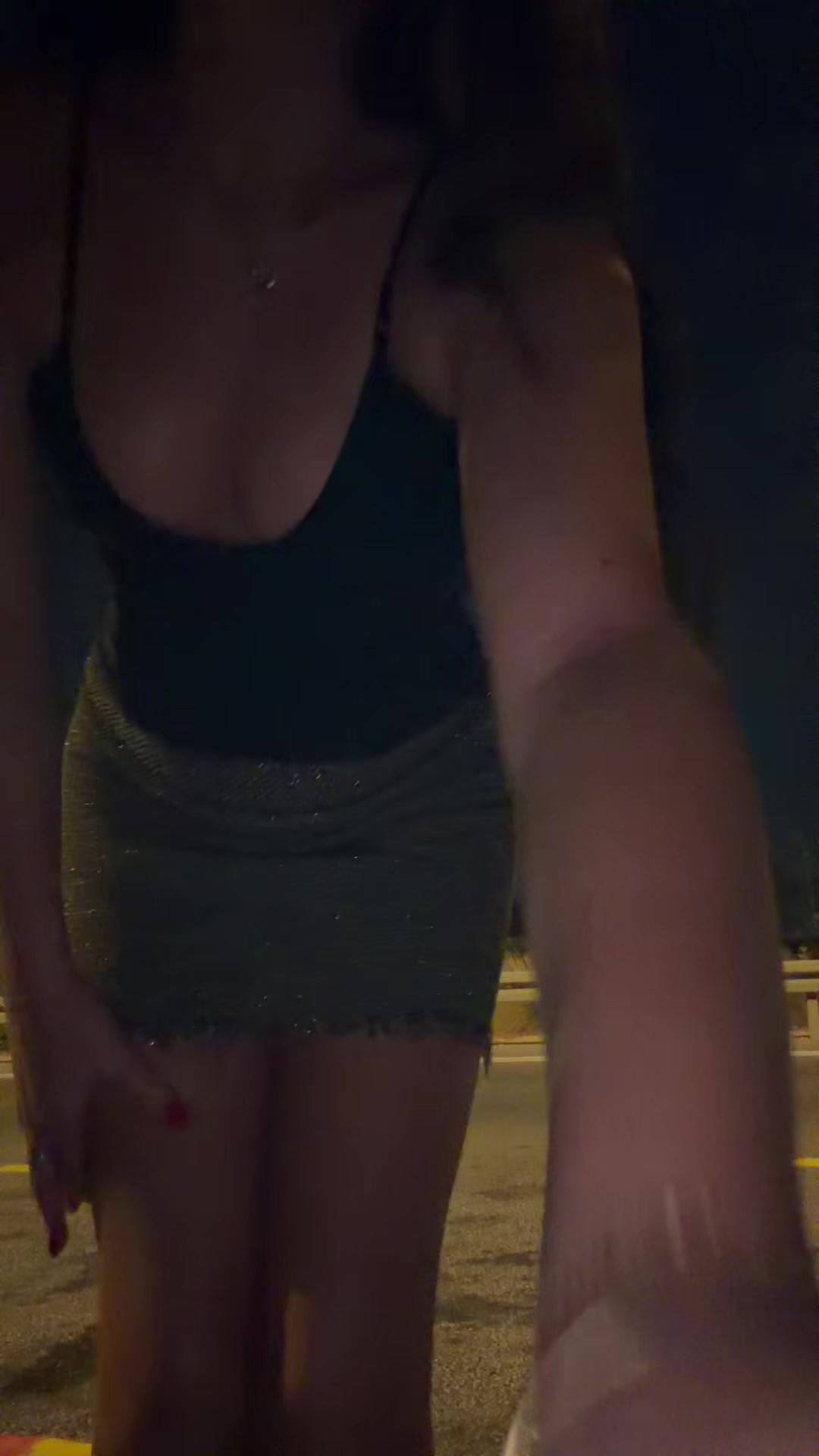 @Ella