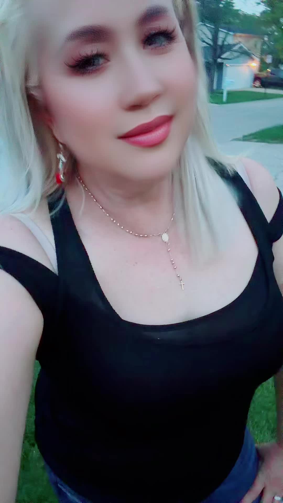 @❤️❤️Rose Esther 🌹💖🥀