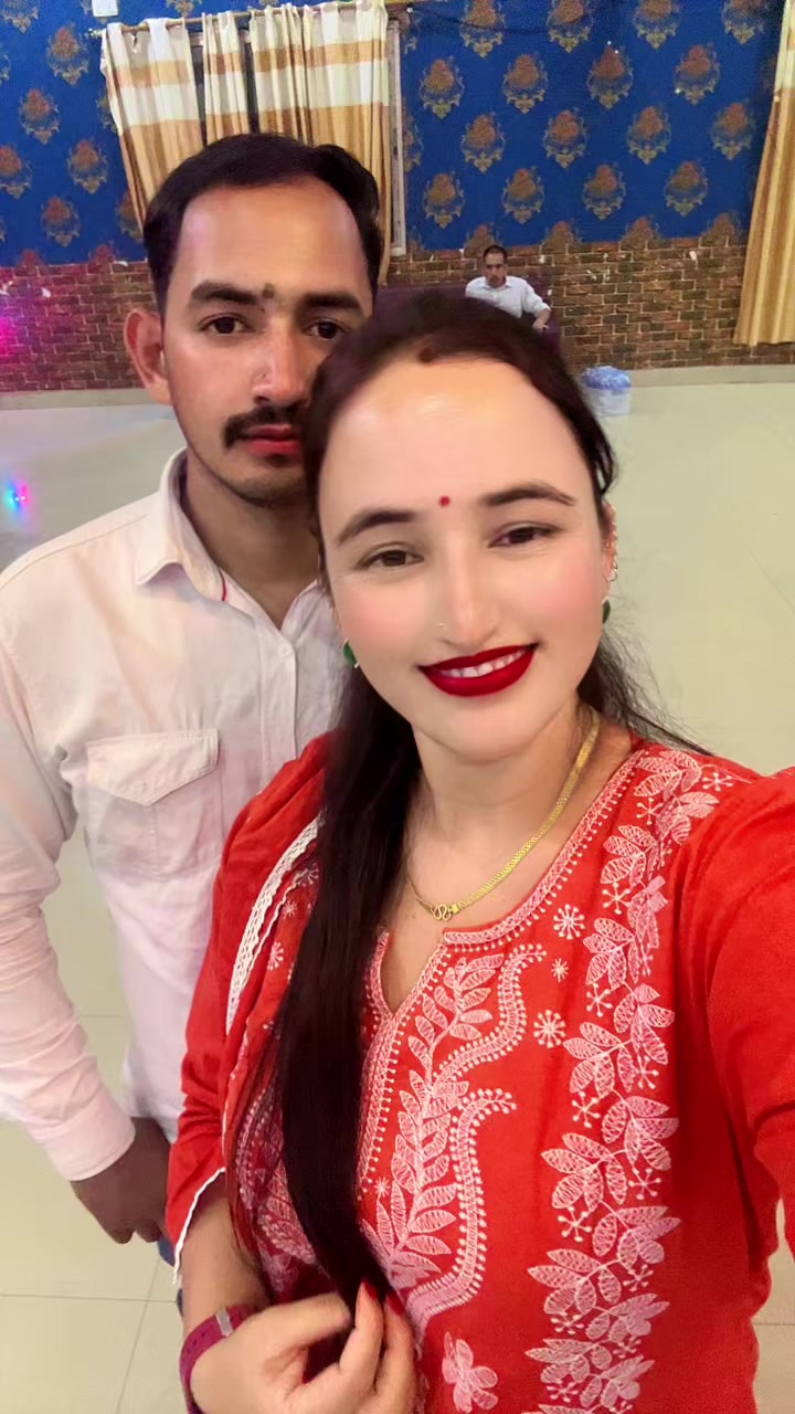 @NISHA OLI❤️